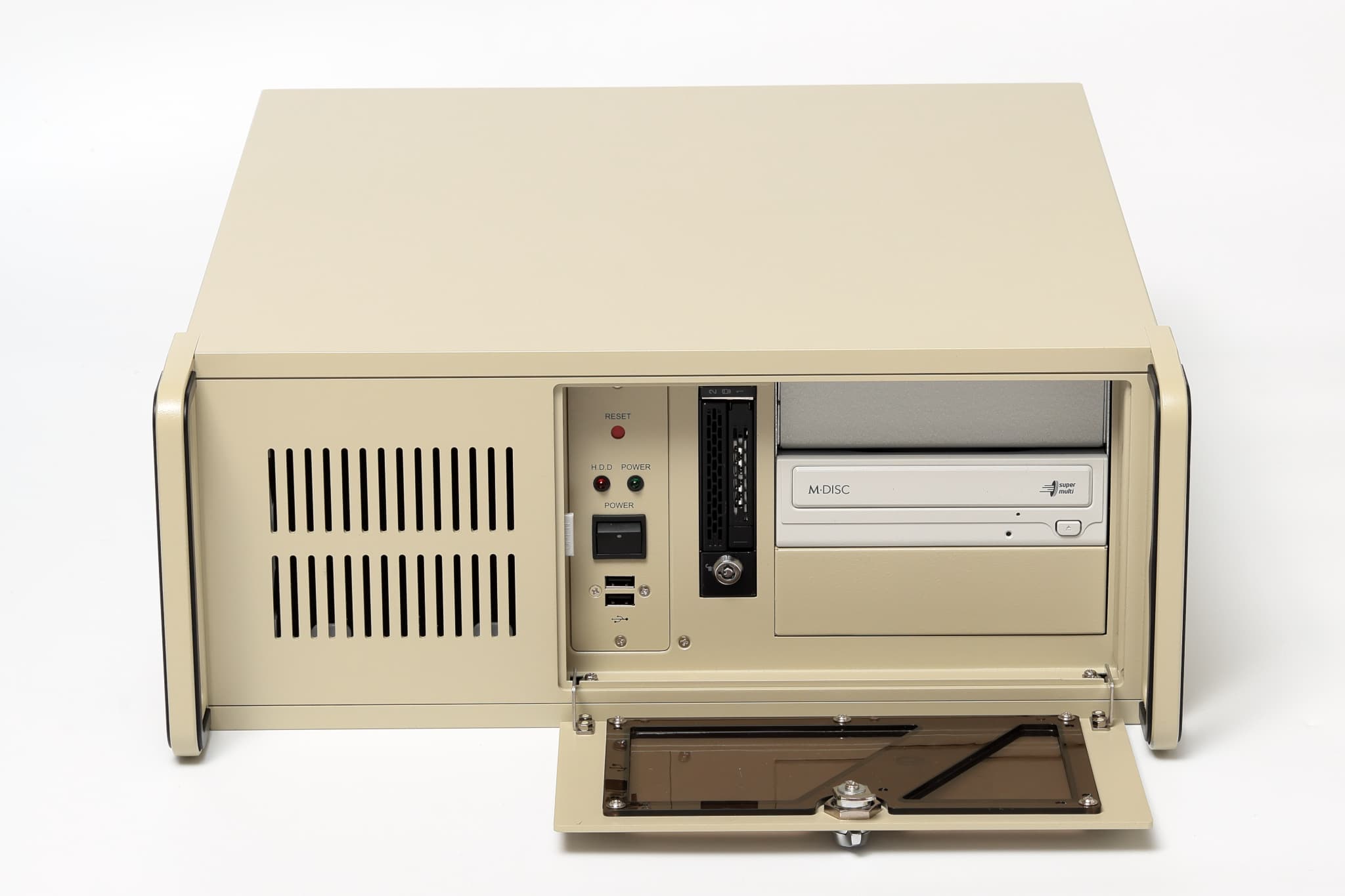 黒い基盤とファン